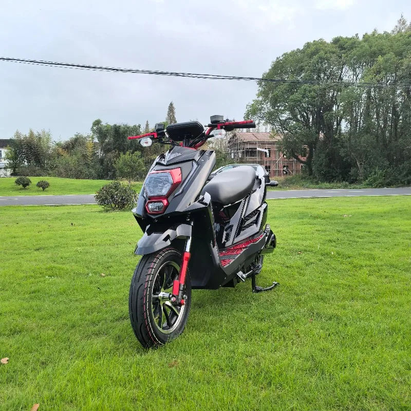 2025 Newest High-Speed 2-Seat Electric Moped Scooter Disc Brake 1000W/1500W/2000W Power 60V Streetbikes Motorcycle For Adults Us