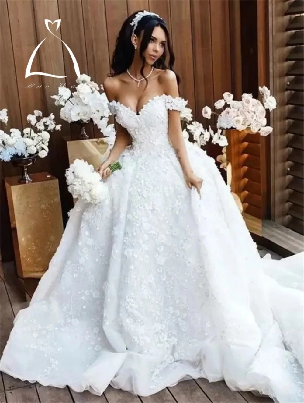 Haohao 2024 abiti da sposa in pizzo bianco avorio elegante con spalle scoperte arabo Appliques di linea increspato abiti da sposa lunghi del treno