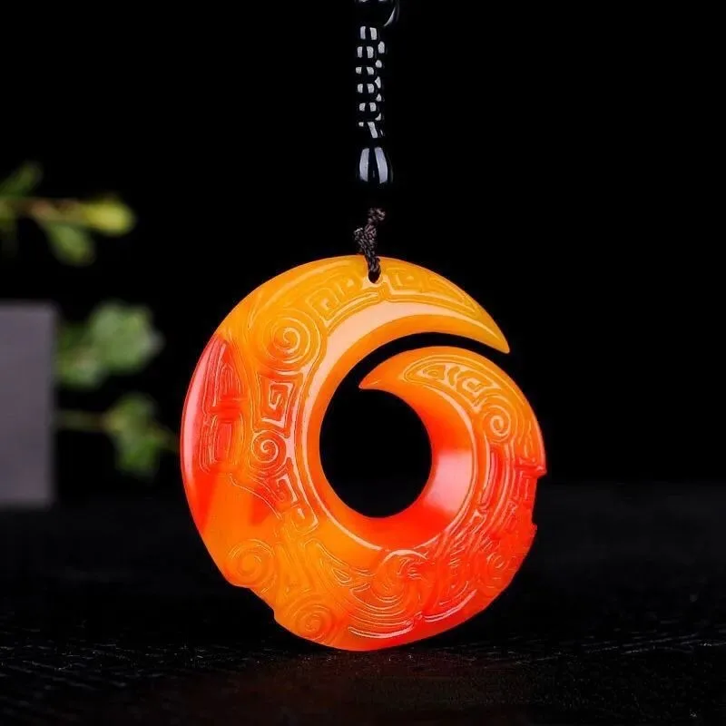 

New Natural Colored Jade Pendant Pendant, Classic Fashion Versatile Necklace