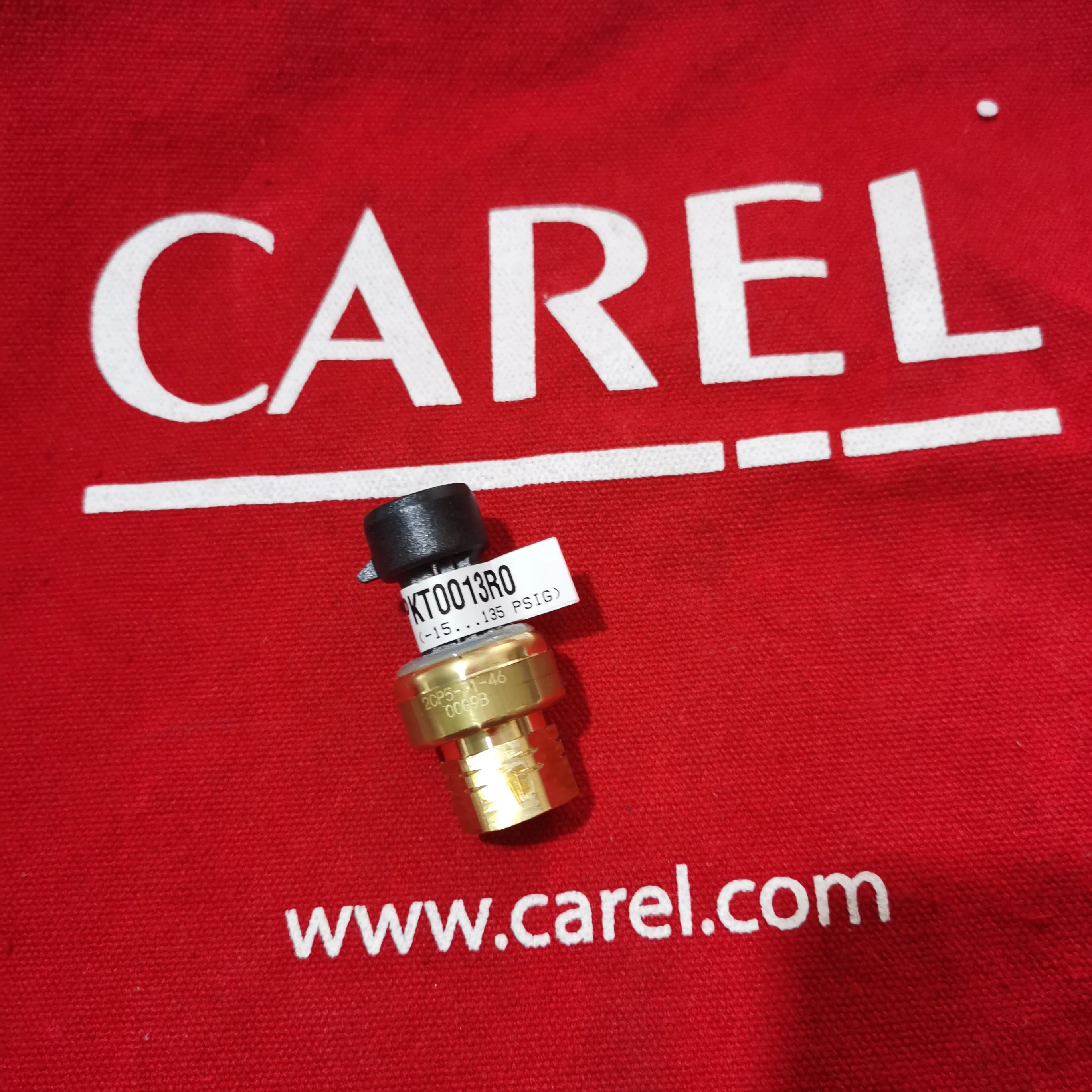 

Italian CAREL pressure sensor SPKT0013R0 9.3BAR Carrot pressure sensor 5V