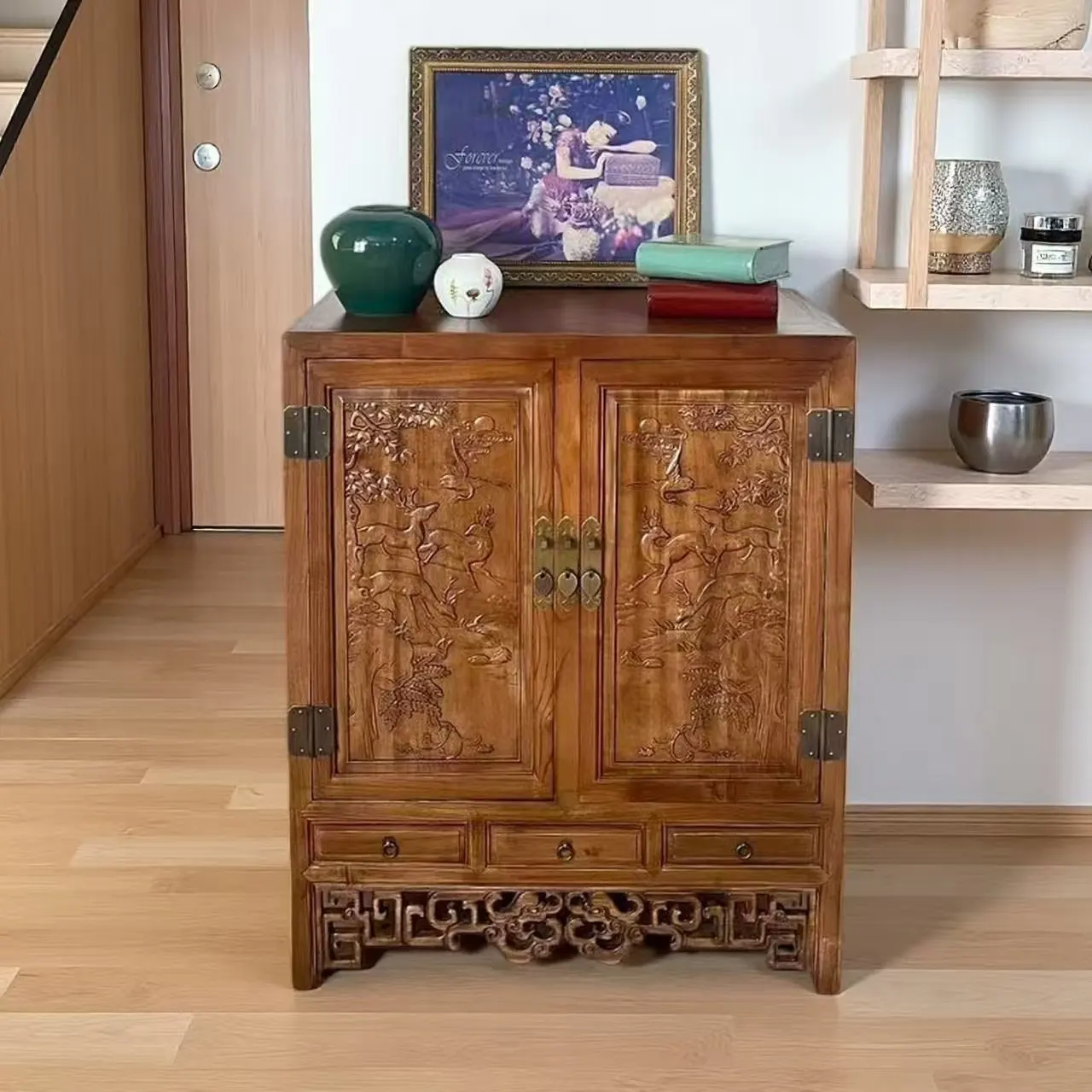 Elm flower and bird carved entrance cabinet solid wood rotating medicinal material cabinet Chinese retro style log furniture