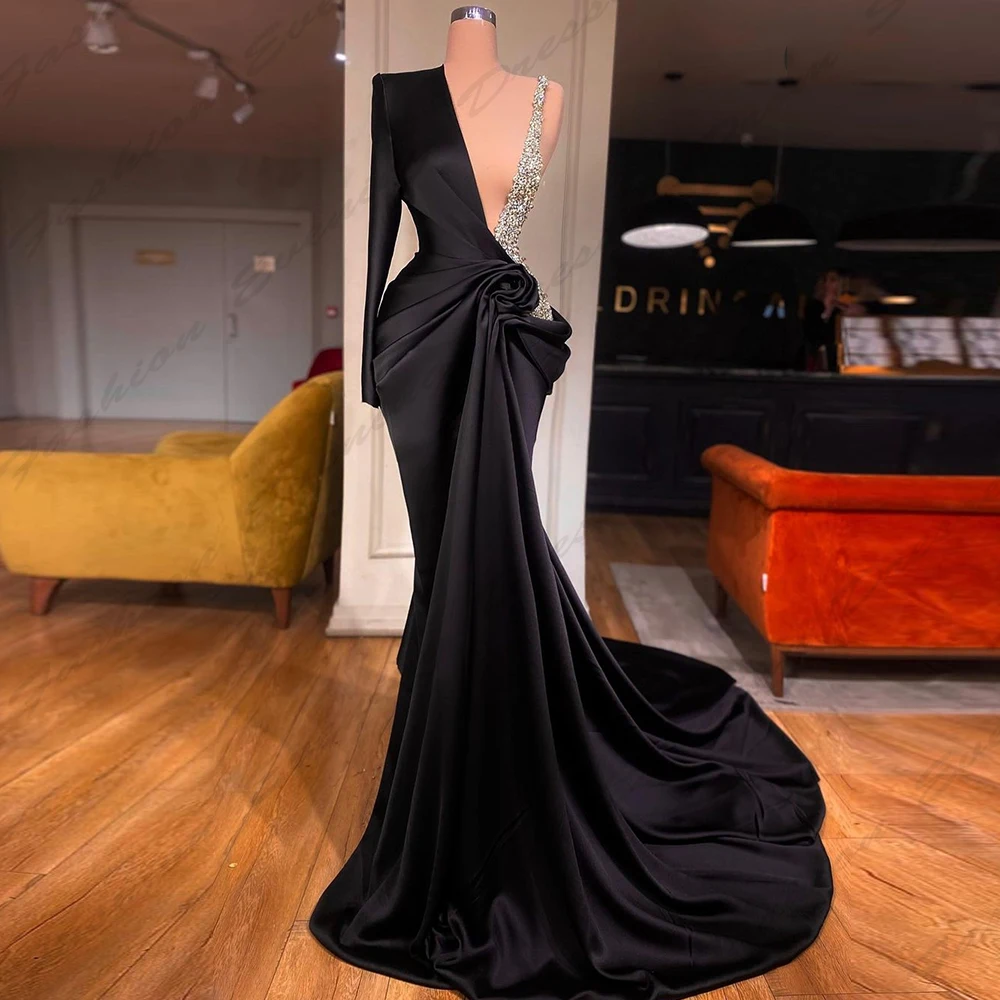 

Gorgeous Satin Beautiful Evening Dresses Fascinating Sparkling Beading Deep V-neck Long Sleeves Simple Mopping Prom Gowns 2024