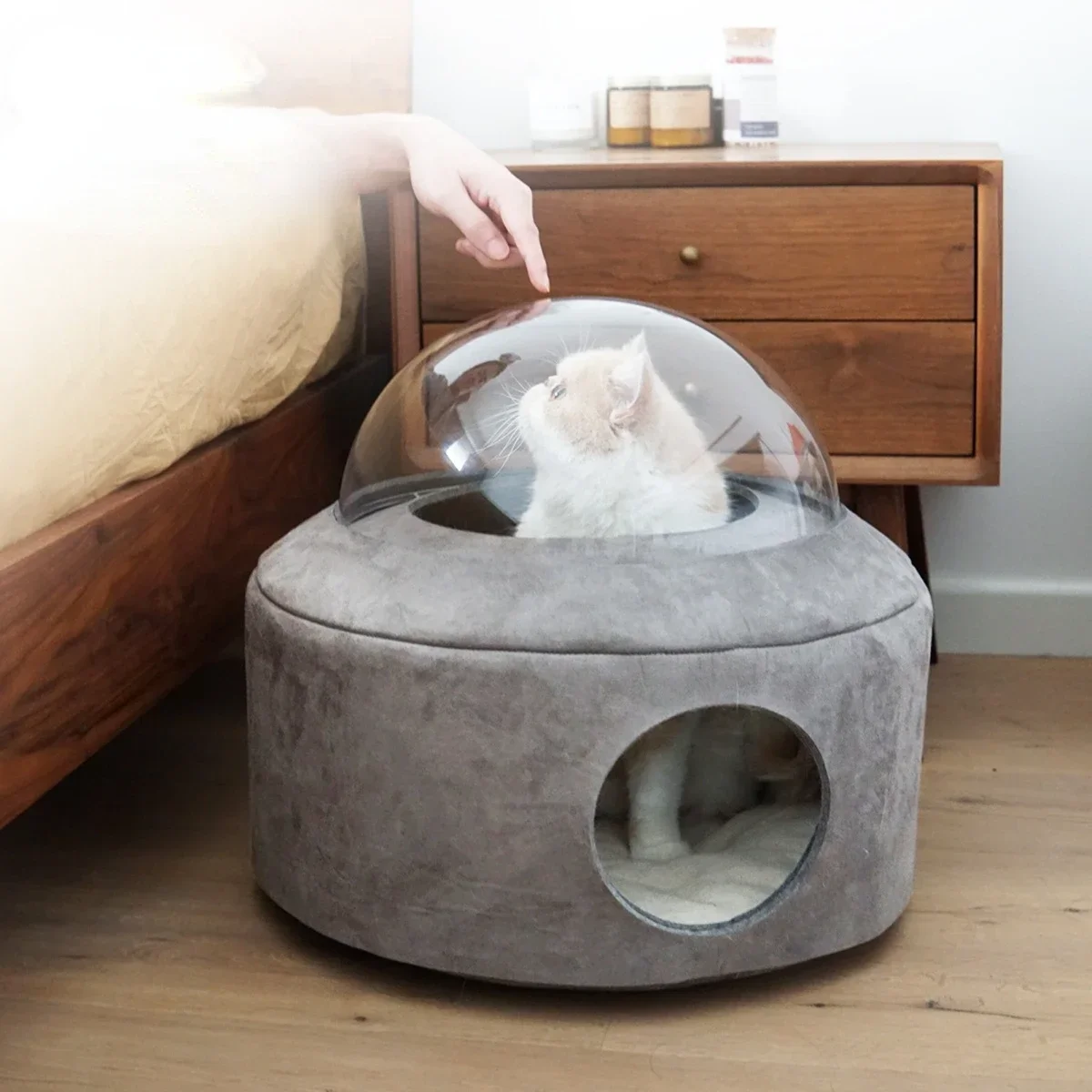 Space Capsule Cat Nest Winter Warm Deep Sleeping Nest Removable and Washable Felt Pet Nest