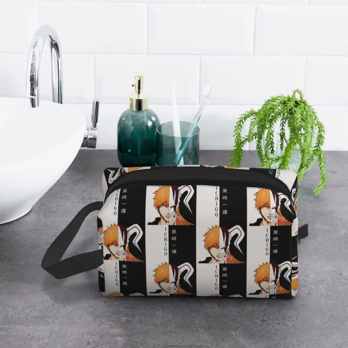 Ichigo Kurosaki Anime Bleach Makeup Bag Cosmetic Organizer Storage Dopp Kit Toiletry Cosmetic Bag for Women Beauty Travel