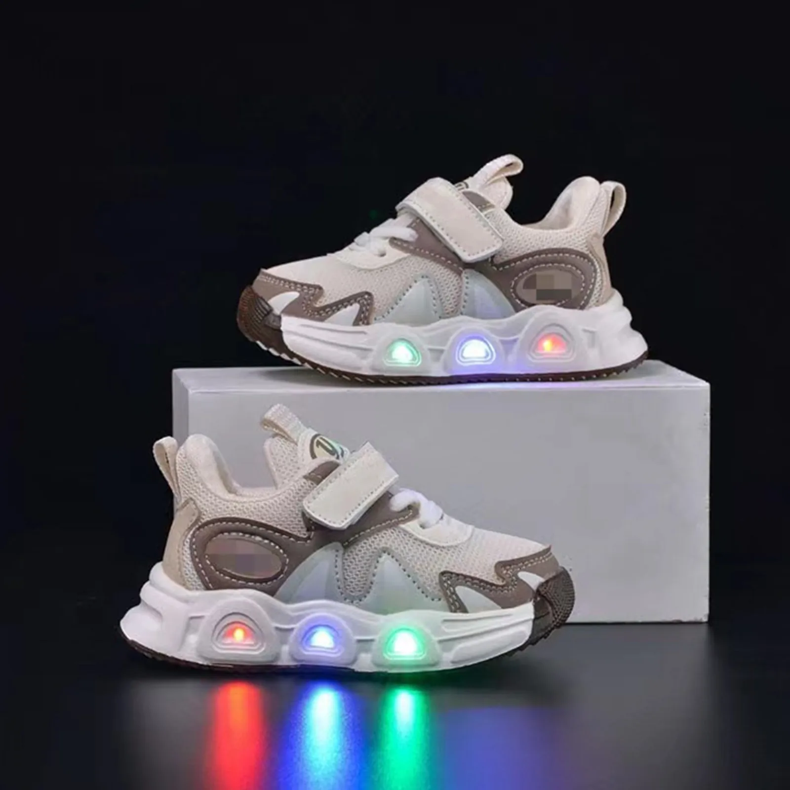 

Обувь Детские кроссовки с подсветкой для девочек и мальчиков на однотонной мягкой подошве: лента Повседневная спортивная обувь для мальчиков среднего размера и размера 6.