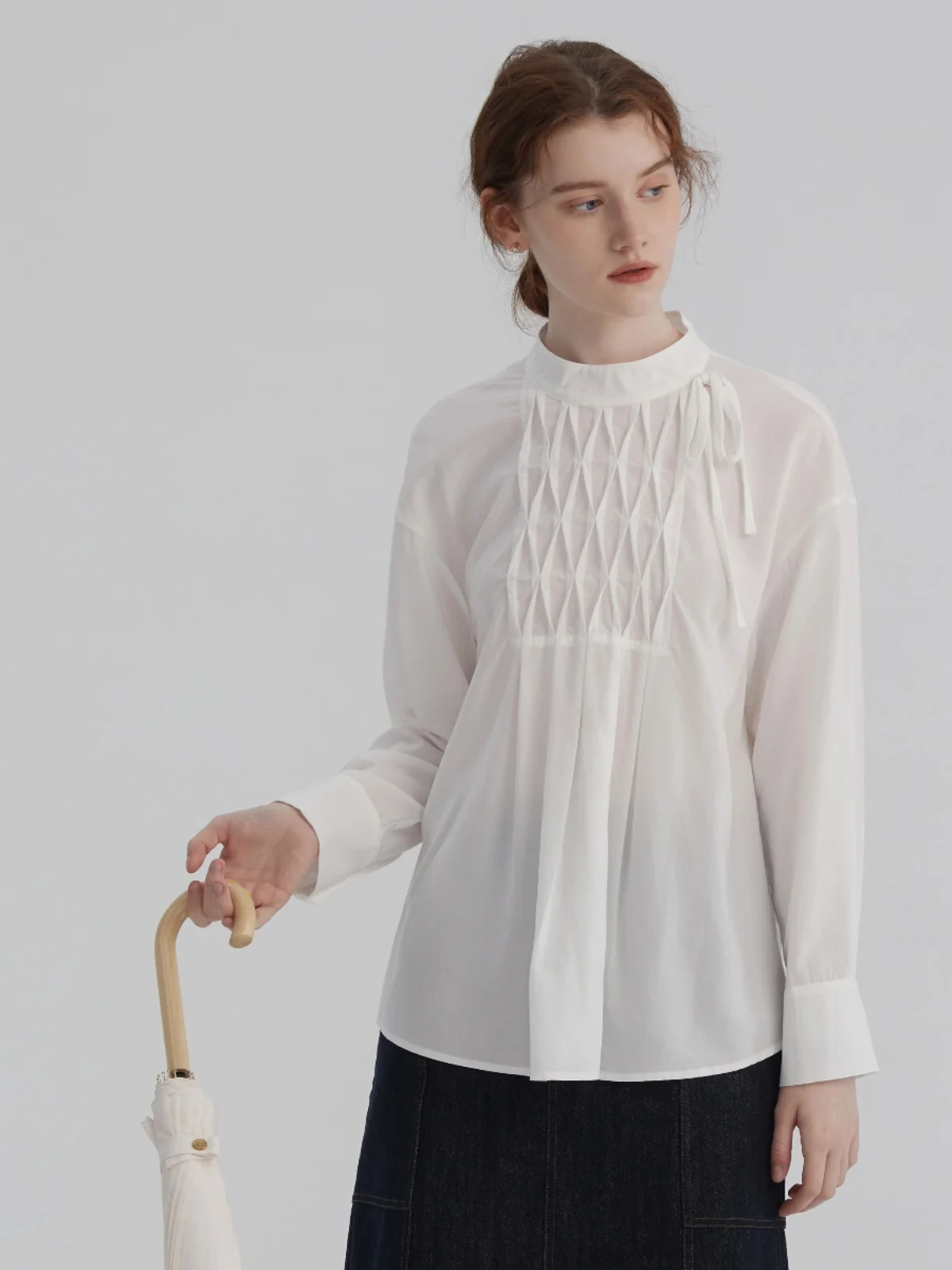 

LBAO Оригинальный дизайн Long Sve White irt Свободный крой Материал Улей Плиссированный топ Женская модная осенняя одежда