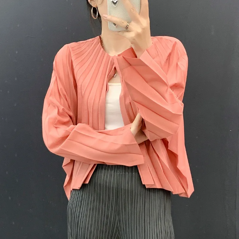 Miyake Pleated Off-White Round Neck Handmade Pleat Design Blouse 2026 Summer Women's New Fashion Versatile Long Sleeve Top Pleat