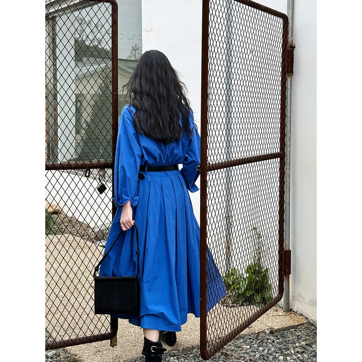 ผู้หญิงเสื้อโปโลคอปกชุดฤดูใบไม้ผลิแขนยาวผ้าฝ้ายเอวสูงจีบกระเป๋า Midi ชุดกับเข็มขัด