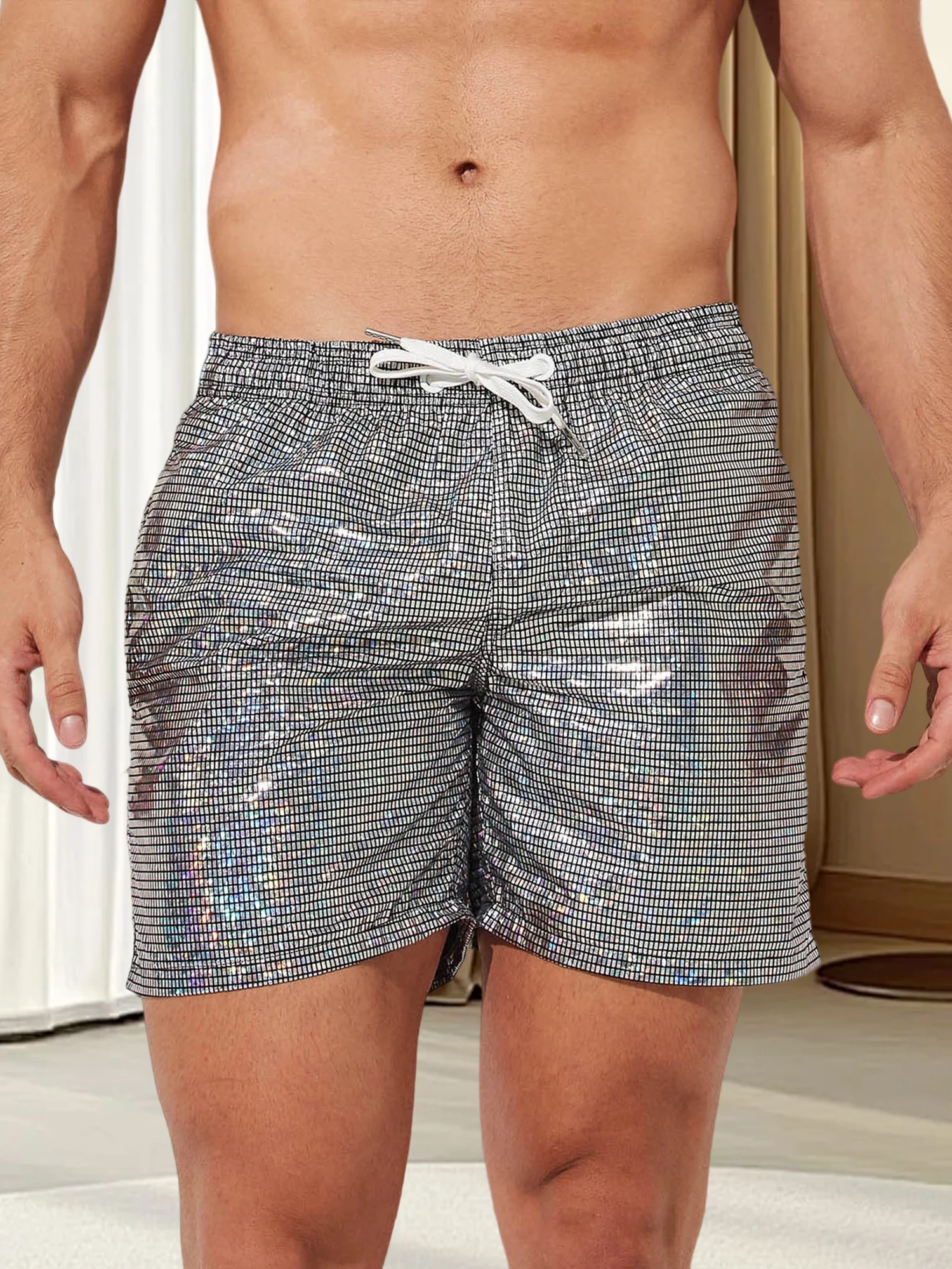 メンズカジュアル弾性ウエストショーツ、光沢のあるスパンコールのディテールが夏の休暇やビーチの日を完璧にフィットします。