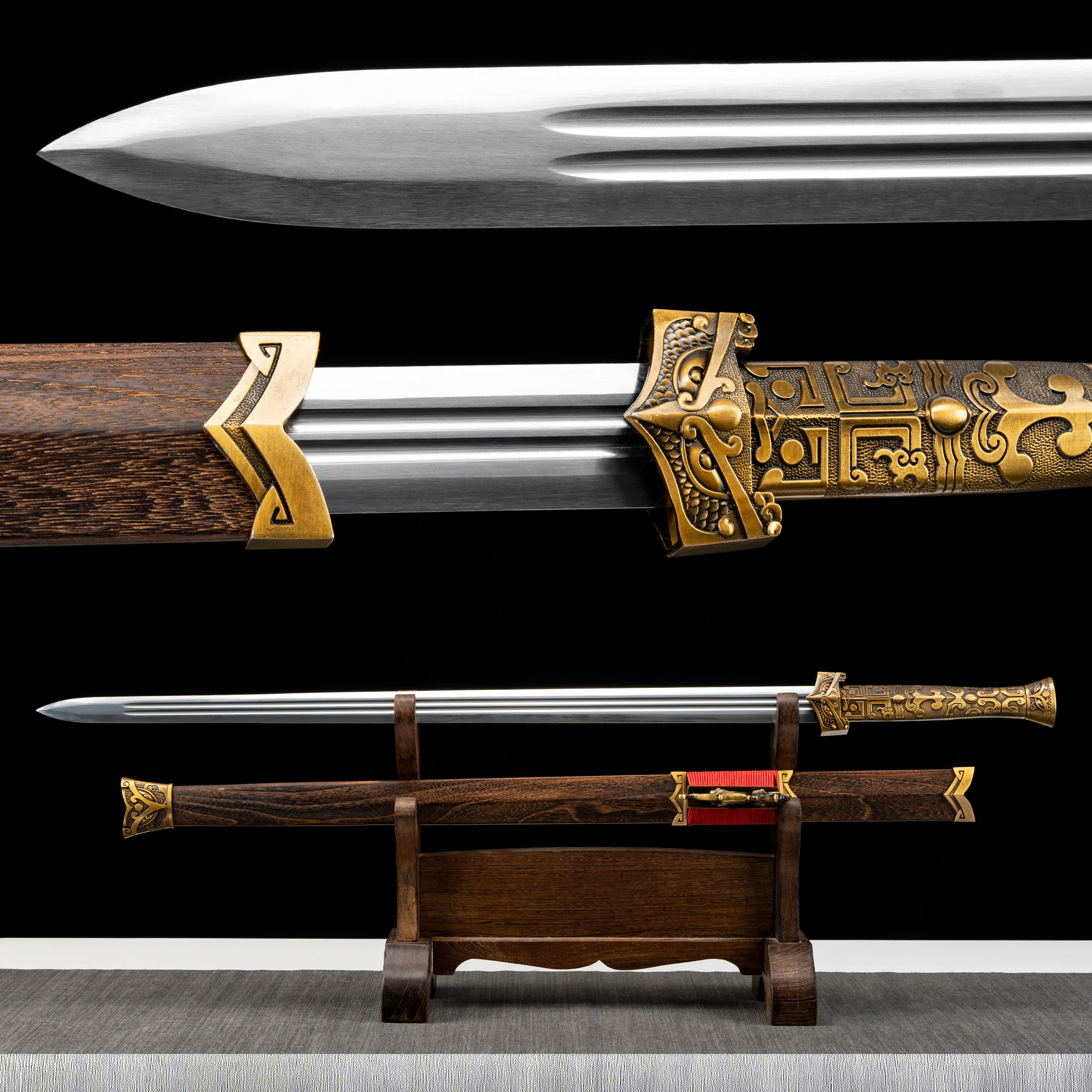 Ancient Chinese double-slot sword with metal handle and wooden sheath,genuine steel blade,full tang.Katana.Training Not sharp