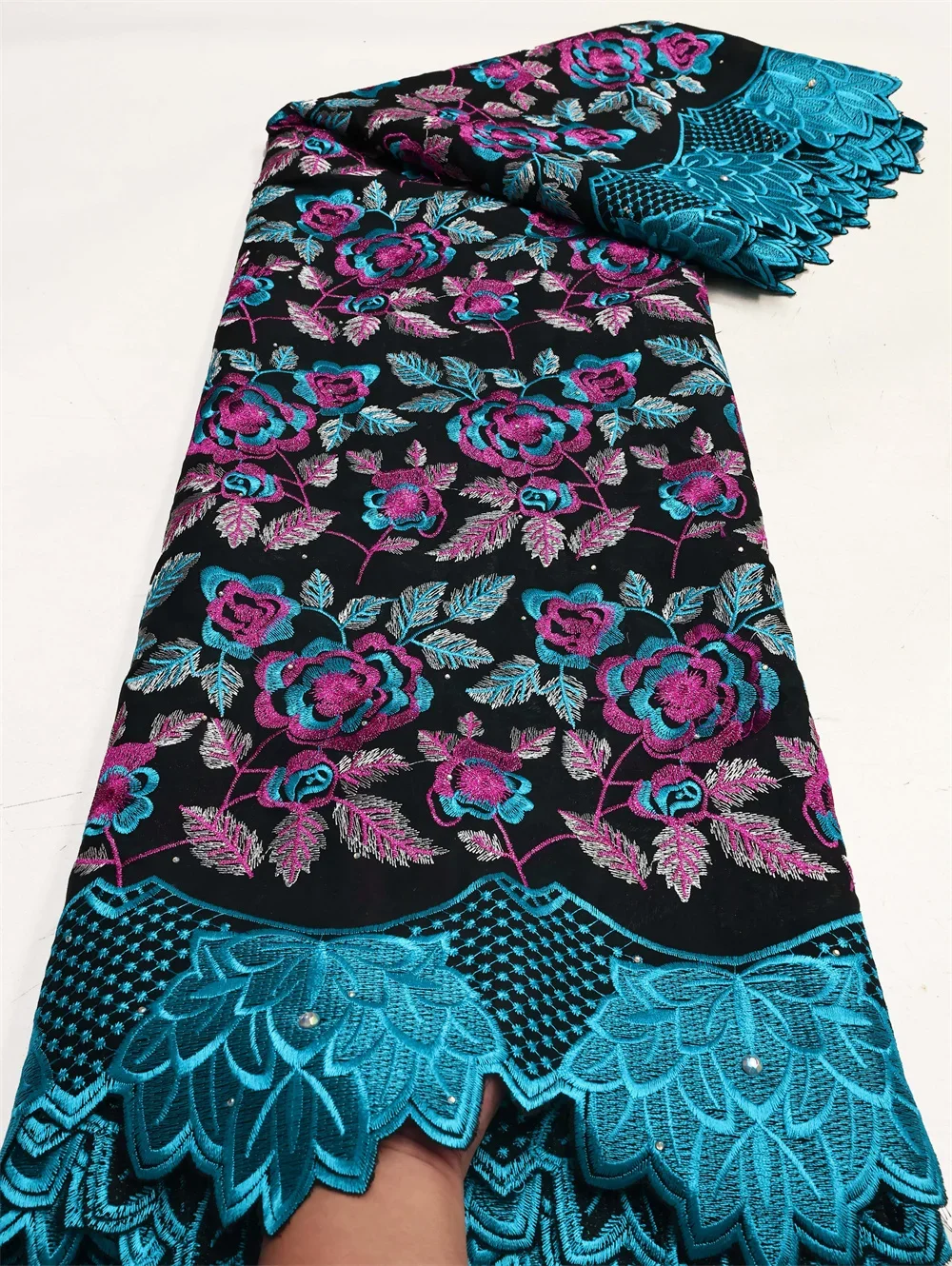 5 หลาผ้าฝ้ายแอฟริกัน Swiss Voile ลูกไม้ผ้าขายร้อนไนจีเรียปักสไตล์สําหรับสตรีชุดราตรีเย็บ