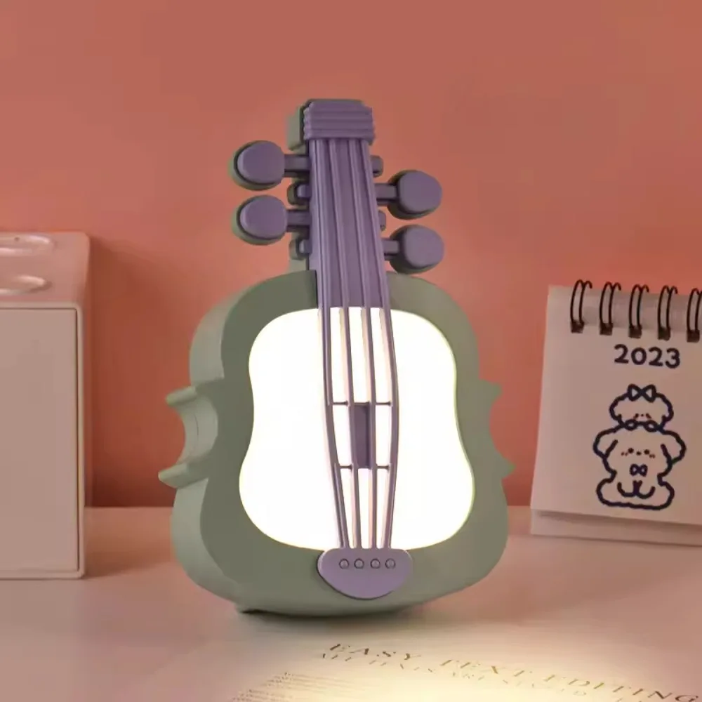 Squisito cartone animato violino lampada da scrivania ricarica creativa luce notturna a LED lampada di ricarica USB in plastica portatile camera da letto