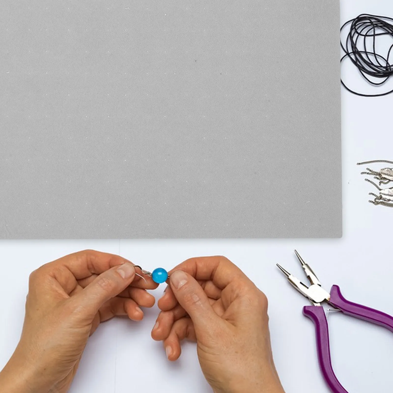 

Набор из 2-х подставок-органайзеров для ювелирных изделий: поролоновые вставки с 198 отверстиями для хранения серег, коврик-органайзер для шкатулок для украшений, для женщин