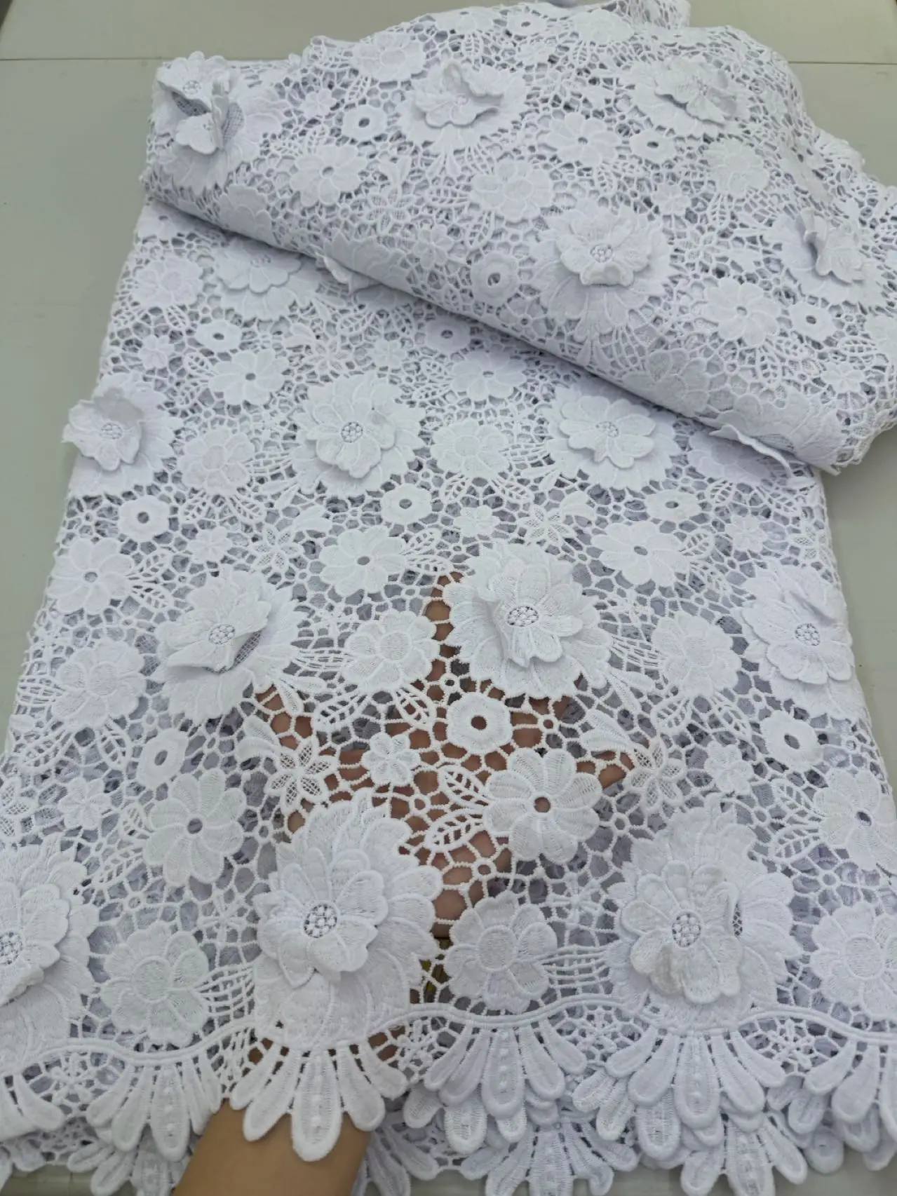 

African Guipure Cord Lace Fabric 2025 High Quality Nigerian 3D Flower Applique Lace Material 5 Yards For Wedding Sewing