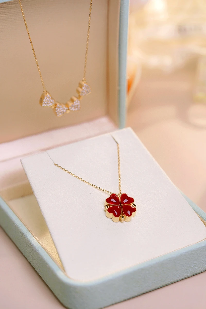 LUOWEND 100% 18K Yellow Gold Necklace Women Elegant Clover Shape Natural Diamond Natural Red Agate Necklace High Party Jewelry