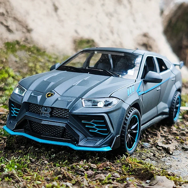 1:32 Lamborghini URUS sports car Simulation Diecast Metal Alloy Model car Sound Light Pull Back Collection Kids Toy Gifts