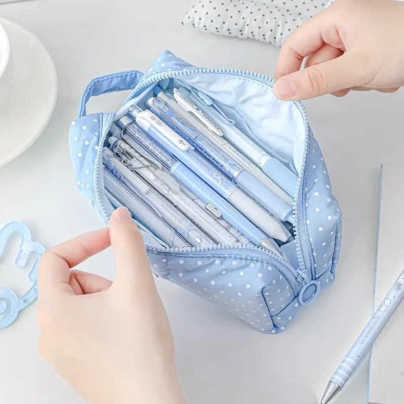 1 Stück Niedliches Stoff-Federmäppchen mit Tupfenmuster, Große Kapazität, Make-up-Tasche, Stift-Aufbewahrungstasche mit Reißverschluss, Handtasche für Schreibwaren, Geschenk für Kinder – Detail 4