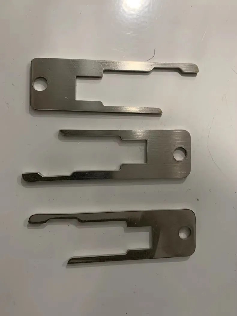 

Tesla Model 3/Y Universal Seat Belt Buckle Removal Tool