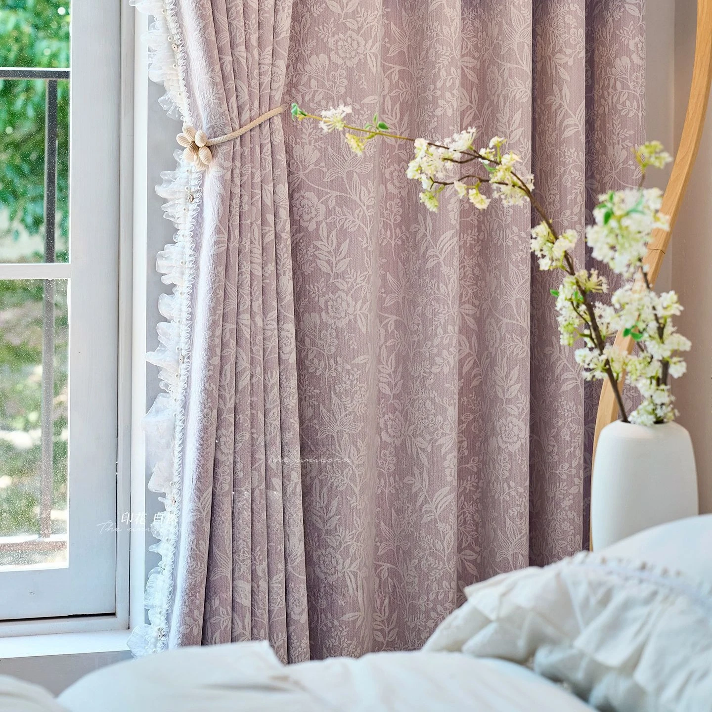 Elegante Spitzen-Vorhänge Jacquard-Verdunkelungsvorhänge für Hotel und Wohnzimmer Hochwertige Schalldämmende Dekorative Gardinen