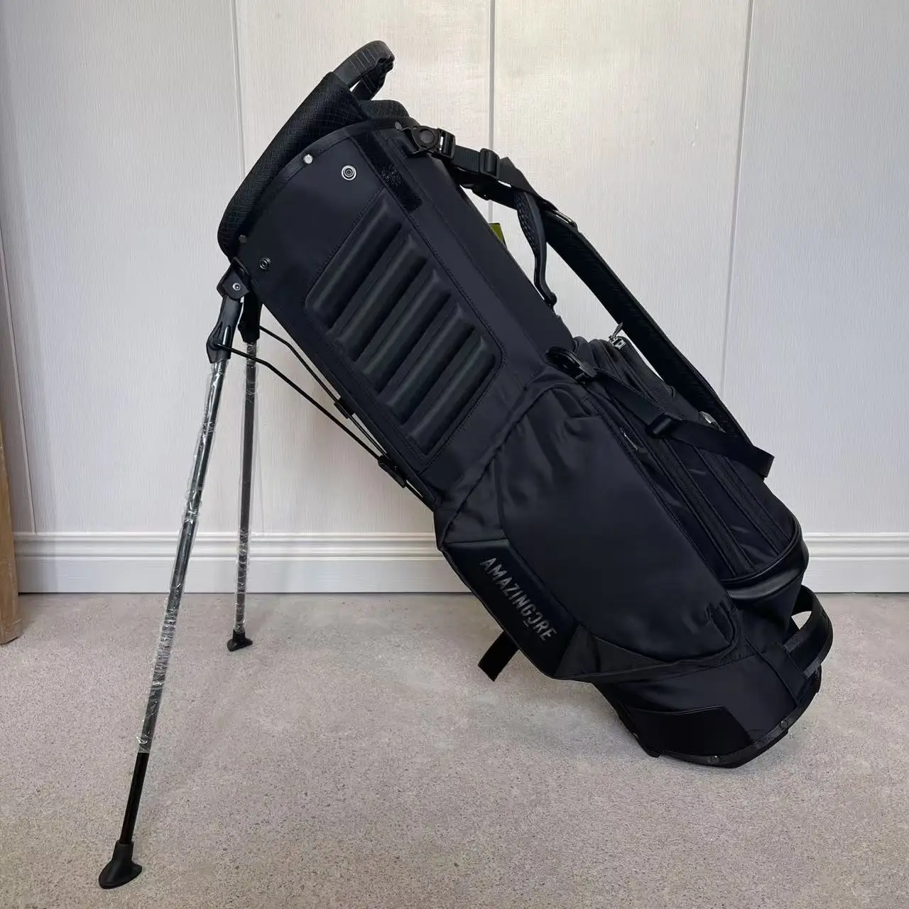 حقيبة جولف بحزام واحد، تصميم خفيف الوزن مقاوم للماء للجنسين، حامل نادي ذو سعة كبيرة