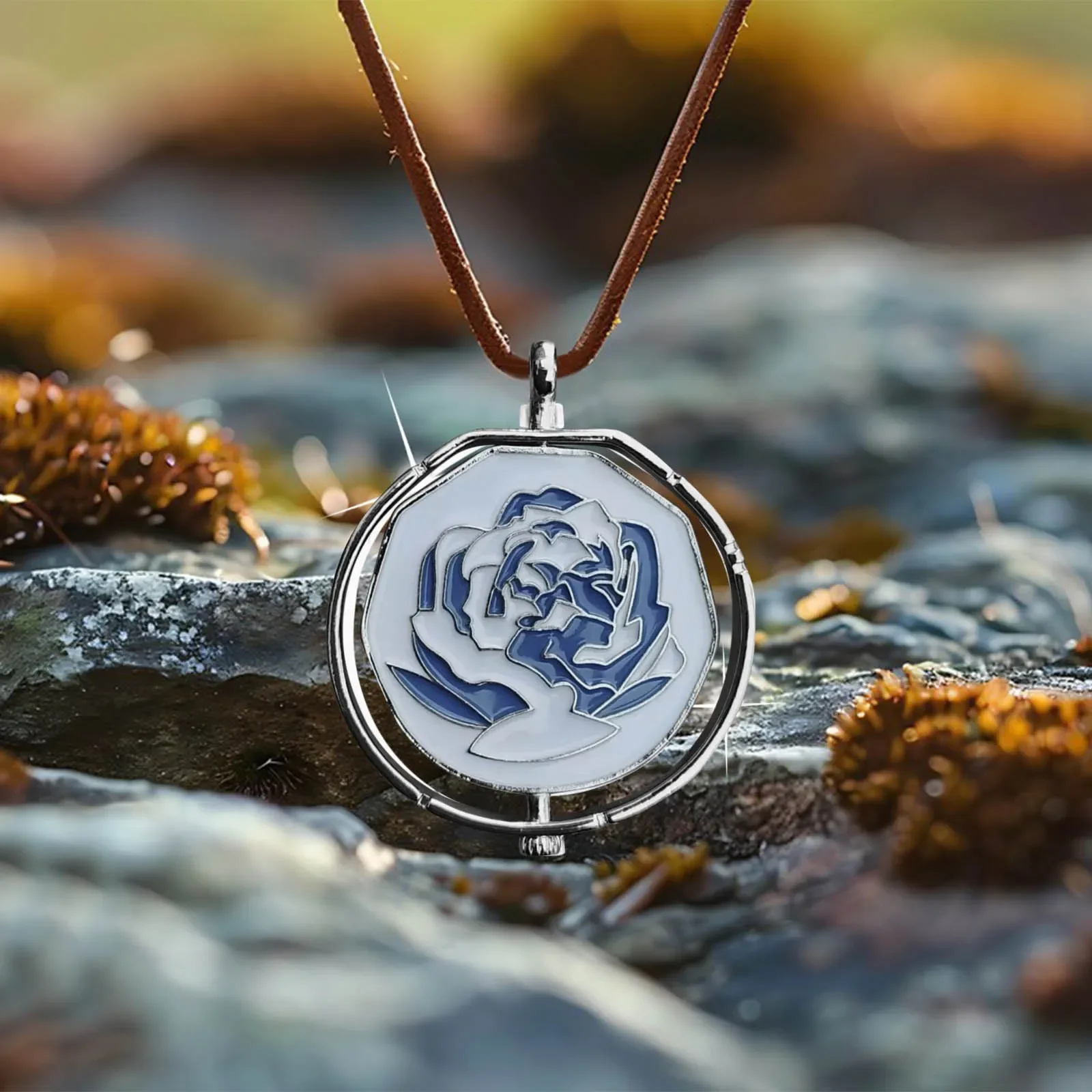 Game Arcane Rotatable Blue Rose Pendant Necklace Lovers Friends Wearing Chain Necklace Jewerly Cos Accessories Fans Gifts Urn