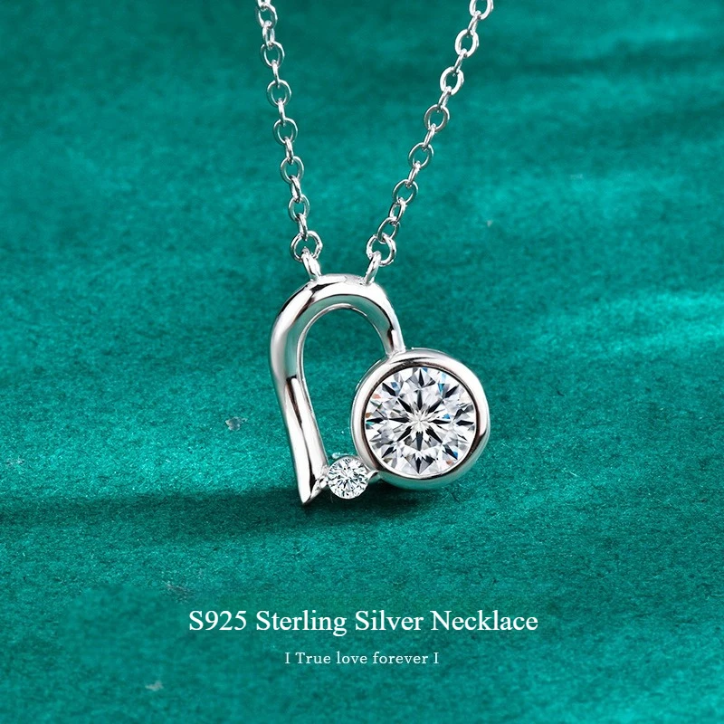 

LinkerLove 1CT Moissanite Heart Pendant Necklace for Women 925 Silver Clavicle Chain Fine Jewelry Gift for Anniversary Valentine