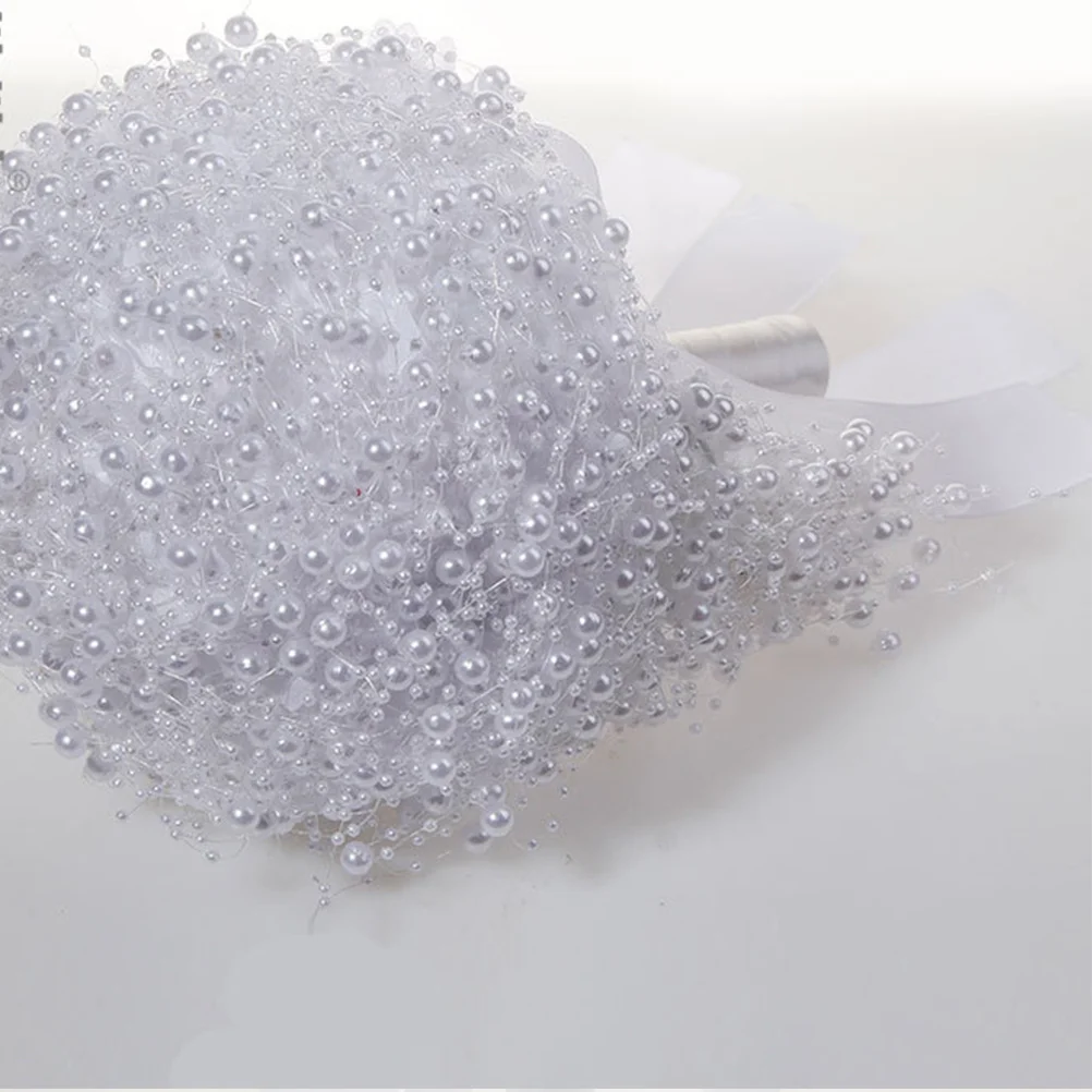 

Elegant Wedding Bouquet New Couple Bridal Holding Flowers Bride Bouquet Pearl Design Perfect Wedding Decoration