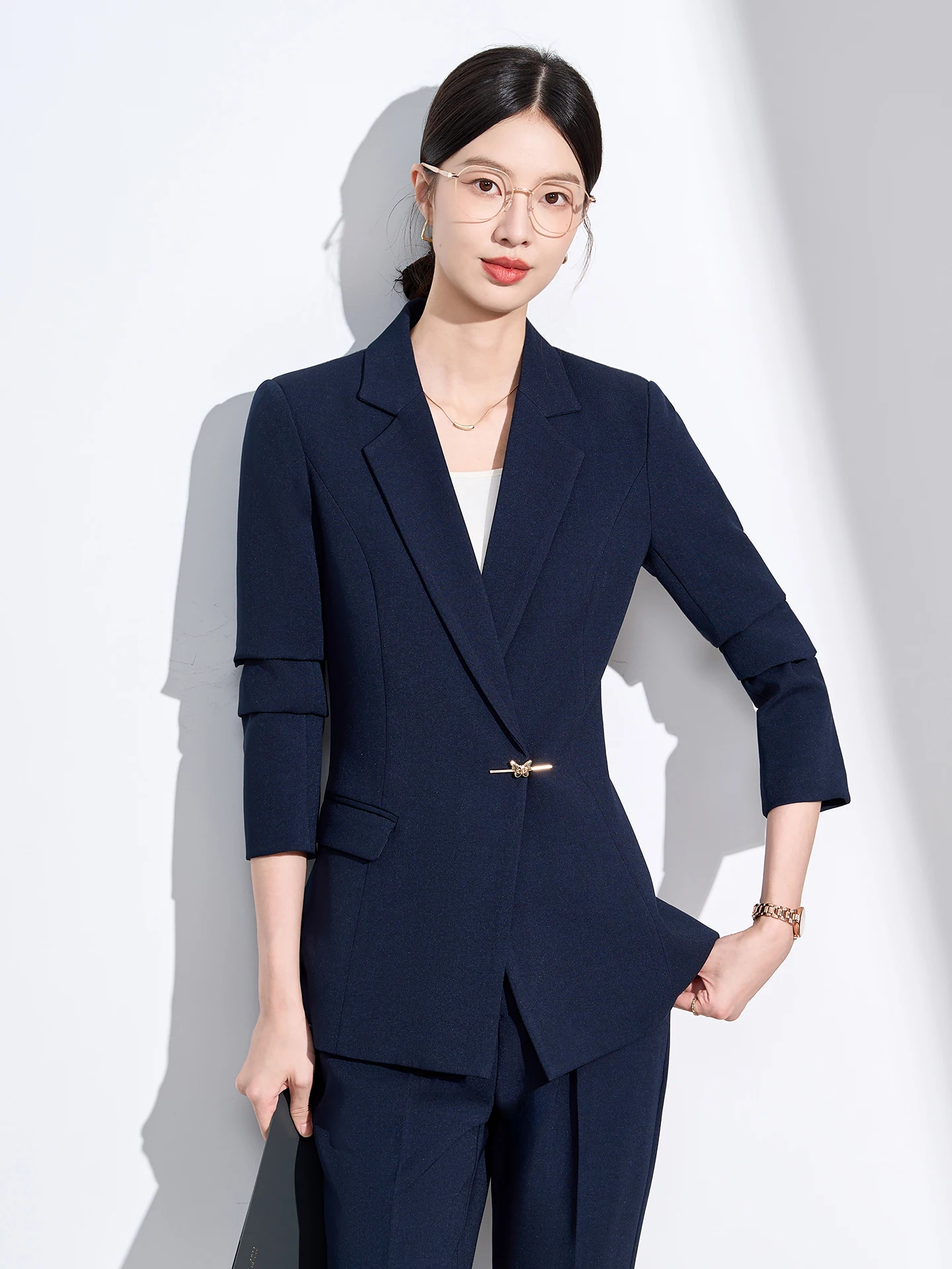 Elegant Ladylike Royal Blue Suit Jacket Women's New 2026 High-End Feel Professional Workwear with Micro Flare Pants Set