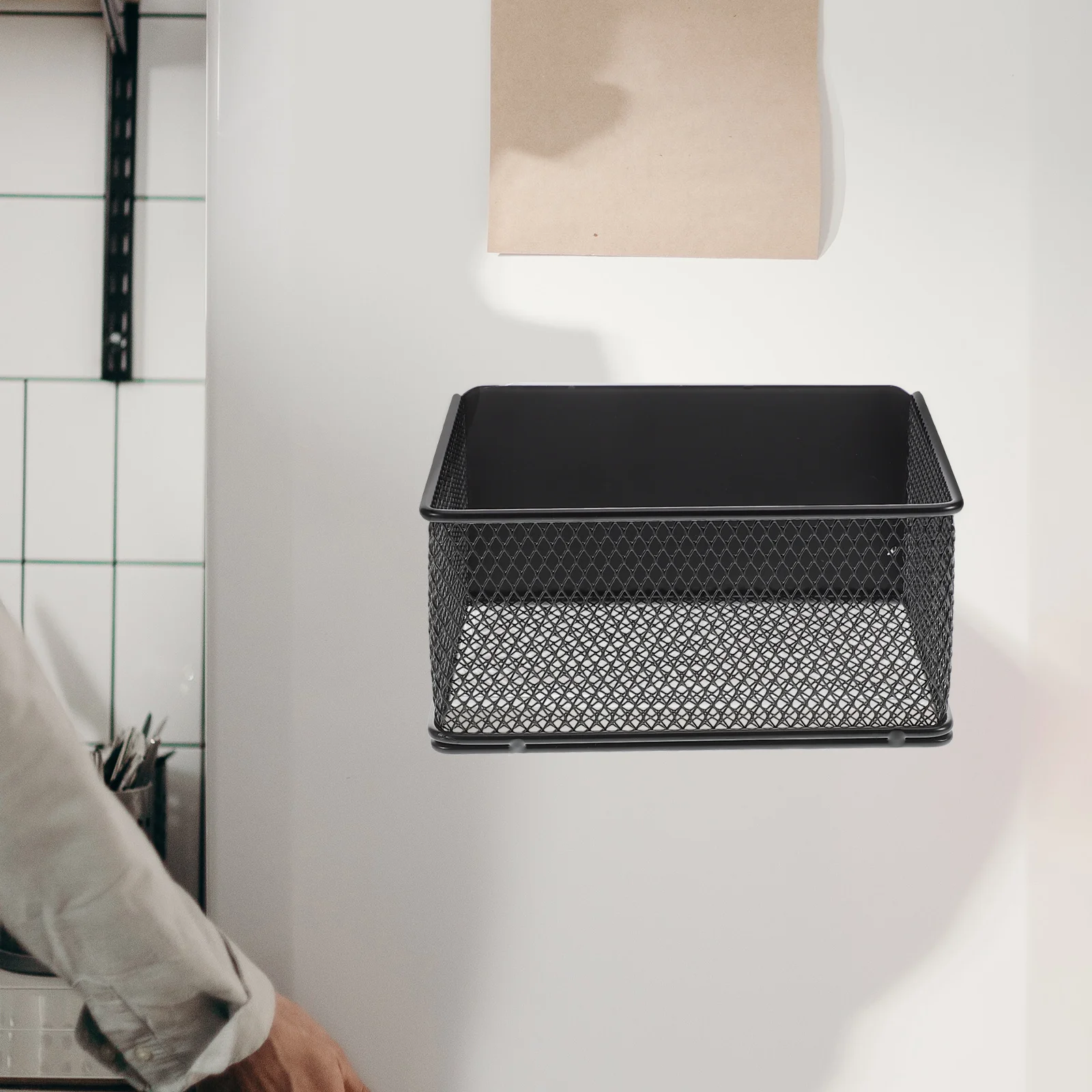 

Magnetic Fridge Side Shelf Multifunctional Kitchen Organizer Storage Basket for Garlic Onion Breathable Mesh Design