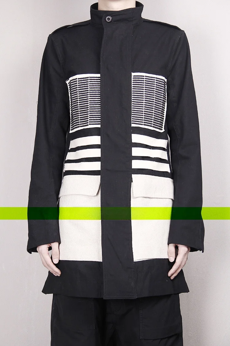 

Модная городская мужская куртка-пальто с вышивкой и пэчворком, черно-белым прямоугольным узором, воротником-стойкой, длинная