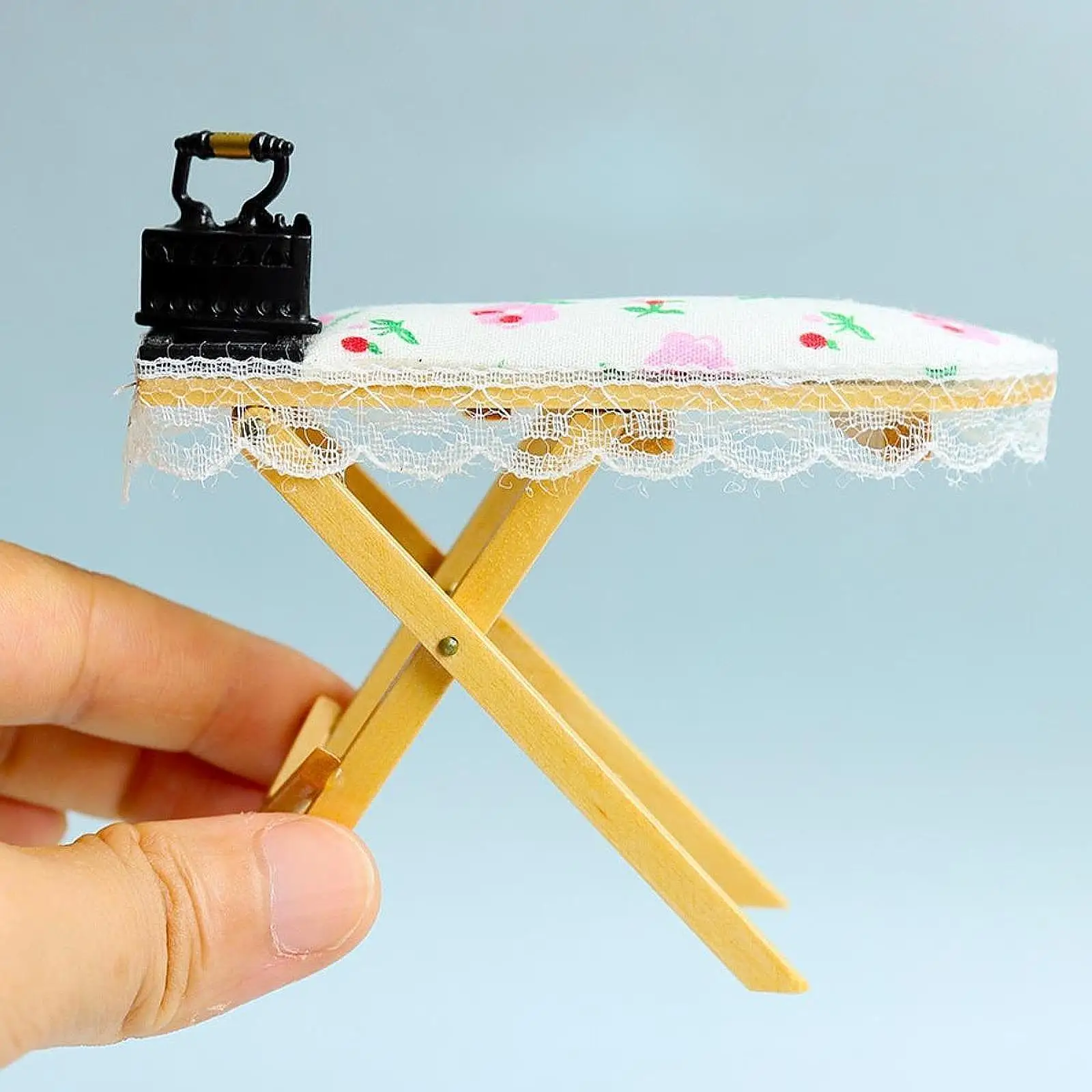 1:12 Dollhouse Miniature Ironing Board Photo Props Realistic DIY Accs Mini Steam Iron Model for Window Display Handcraft Gift