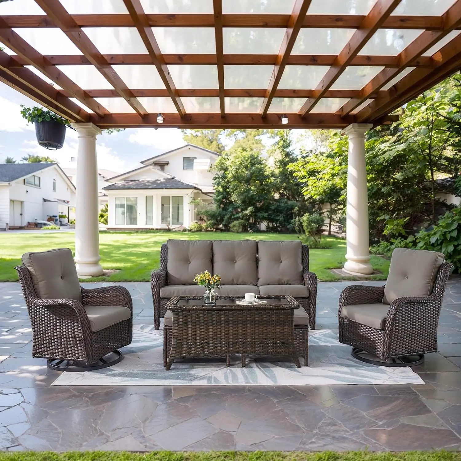 #4 Latest Outdoor Furniture Offers