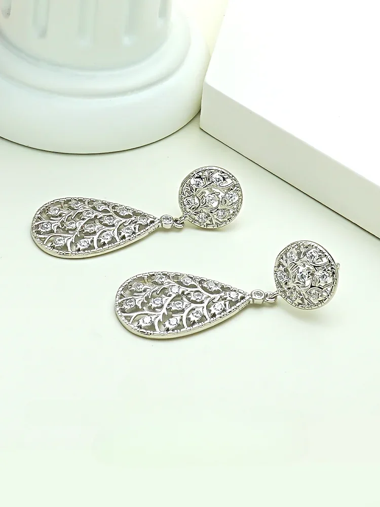 Earrings 925 sterling silver inlaid with high carbon diamonds, light luxury earrings, versatile,niche temperament,high-end women