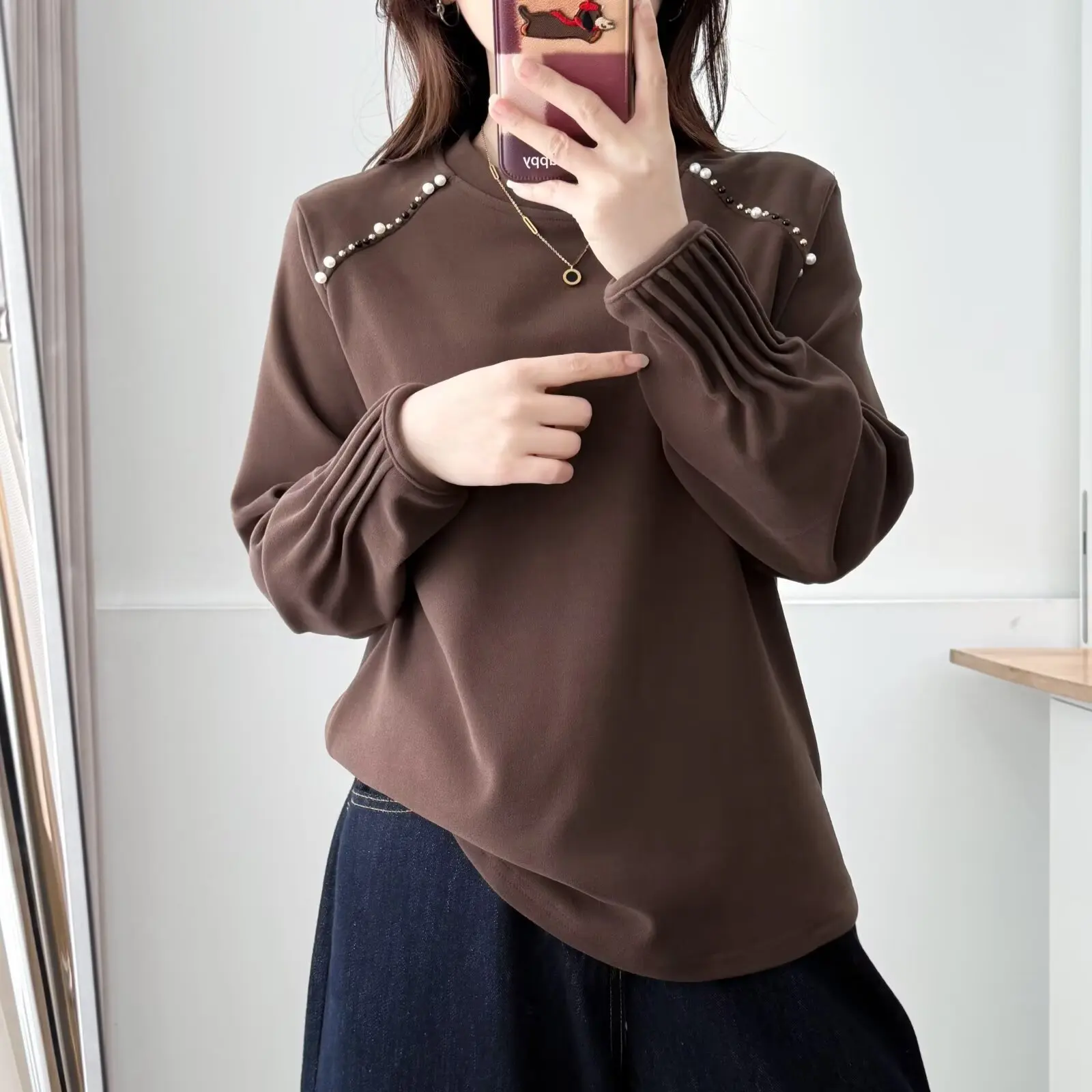 XXXXL mode grande taille femme vêtements T-Shirt automne hiver nouveau Style polaire conception chaude col rond perlé pli poignets hauts 9575