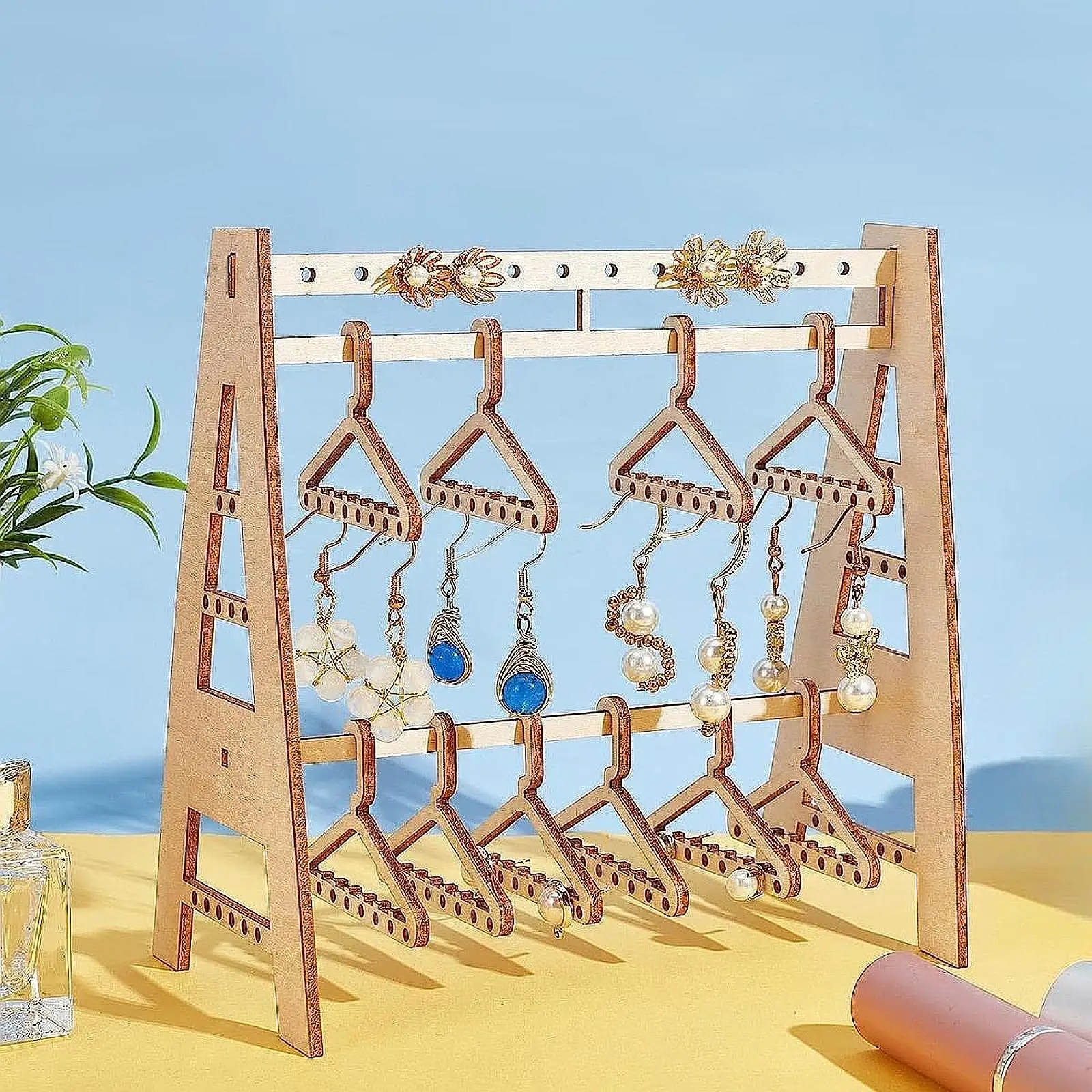 

Earring Display Stand Wooden Earrings Storage Jewelry Stand Mini Coat Hanger Rack for Showcase Dresser Retail Store Desktop Hom