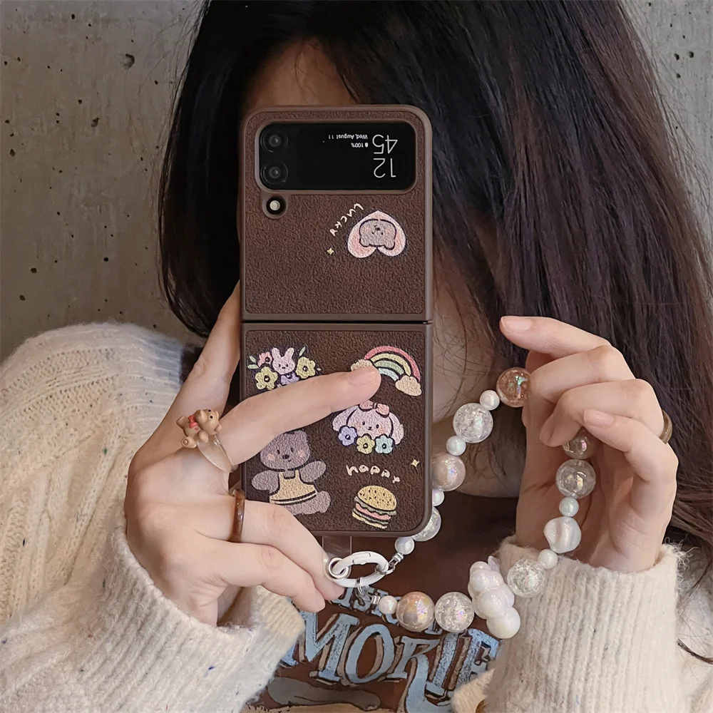 

Luxury Pearl Chain Cute Cartoon Phone Case For Samsung Galaxy Z Flip 5 4 3 5G Shockrpoof Cover For Z flip3 flip5 flip4 Coque