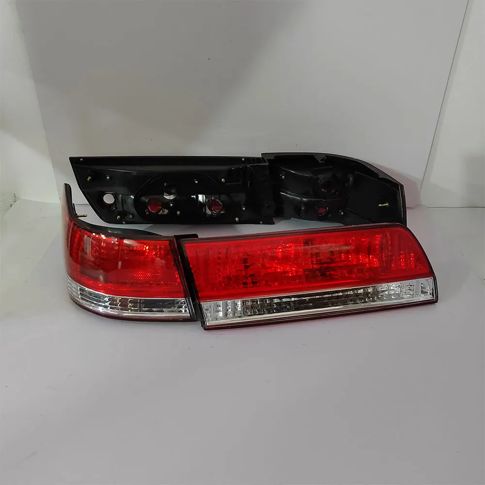 4PCS Car Taillight Tail Lamp For Toyota MARK GX100 GX105 JZX100 4PCS Car Taillight Tail Lamp For Toyota MARK GX100 GX105 JZX100