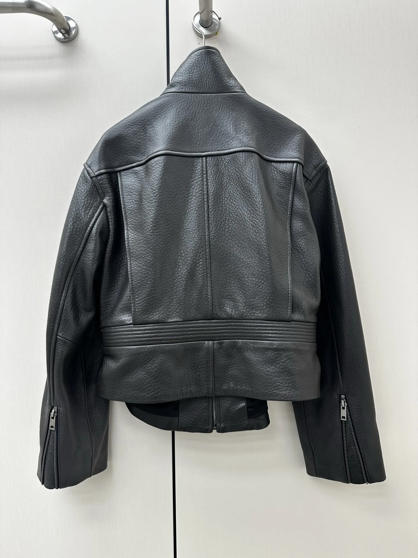 Women Spring Autumn Motorcycle Style Sheepskin Leather Jacket Trendy