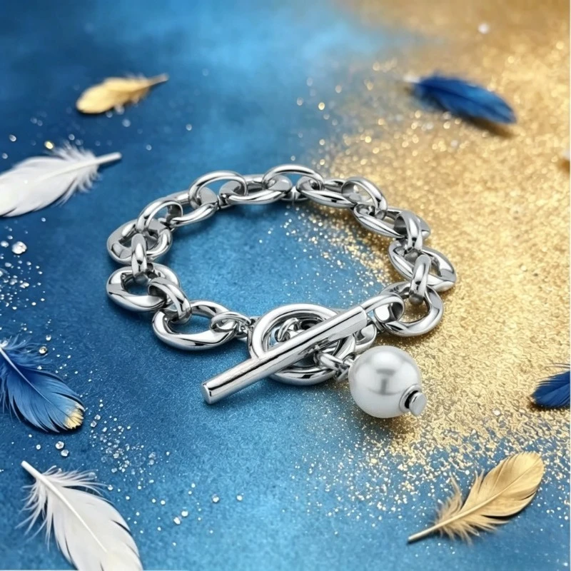 

2026 New Spain S925 Silver Qt Tower Buckle Pearl Bracelet, European and American Style Boutique Jewelry