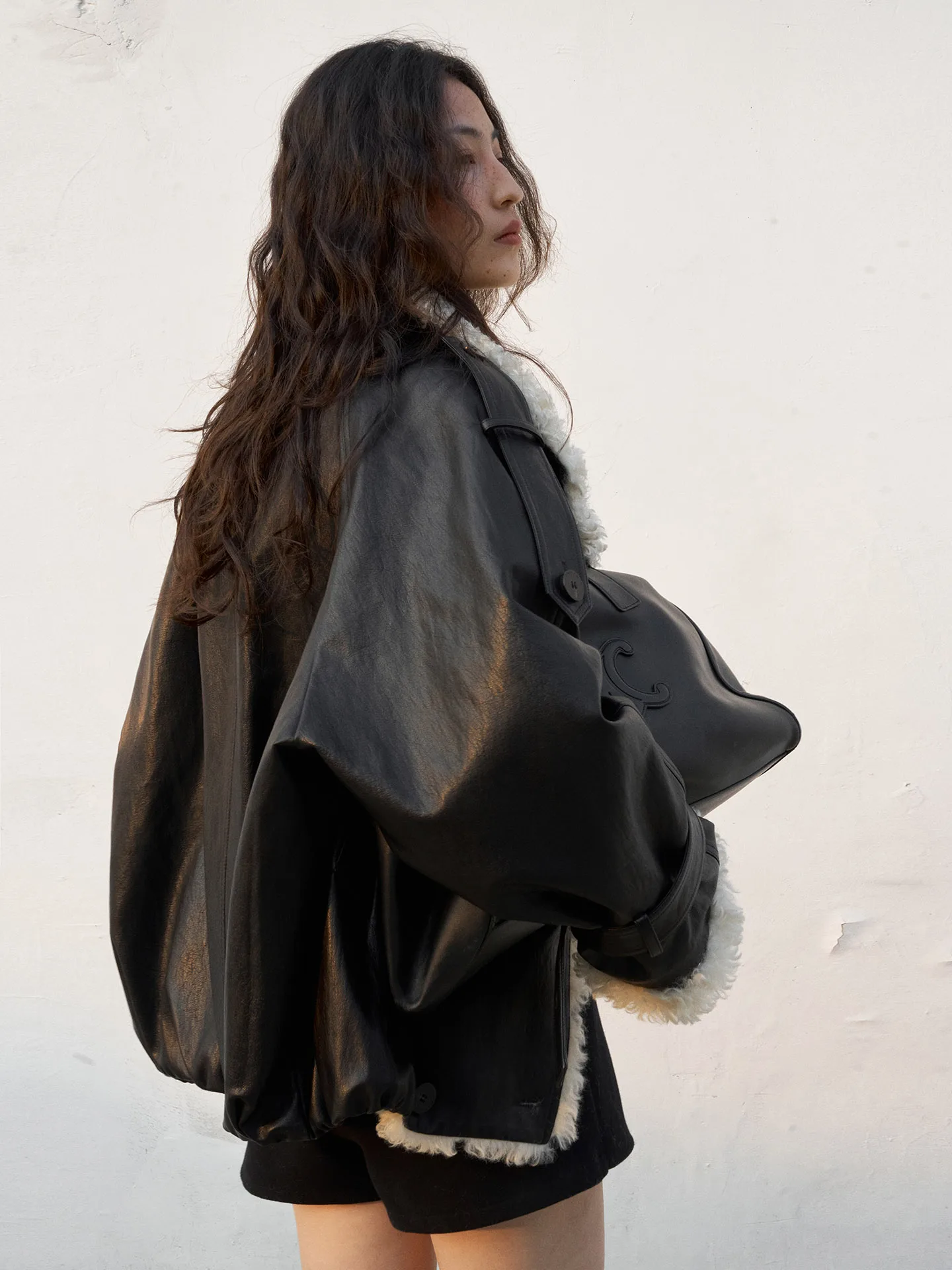 Loeband Giacca Originale in Pelle PU con Pelliccia d'Agnello, Vestibilità Ampia, Design con Colletto, Capospalla da Donna alla Moda, Stile Biker, Cappotto a Maniche Lunghe