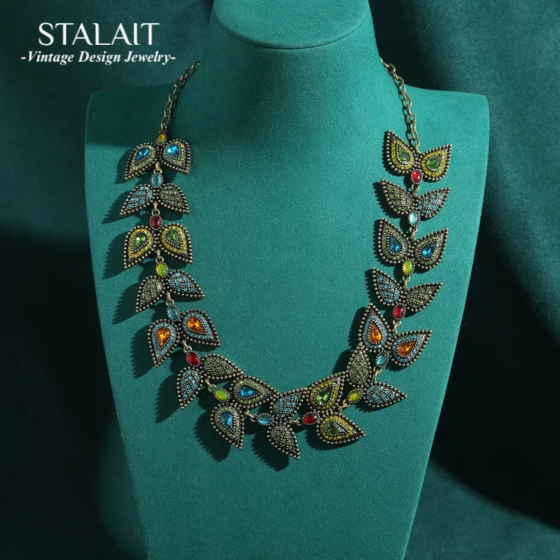

Vintage European Colorful Rhinestones Crystal Olive Leaf Short Necklaces For Woman Chain Collar Antique Jewelry Retro Outfits