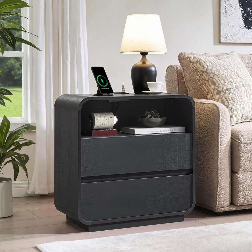 مجموعة منضدة سوداء مكونة من قطعتين مع قاعدة شحن، وطاولة بجانب السرير خشبية طويلة، ومنضدة ليلية حديثة مع درجين للتخزين، وP منحني