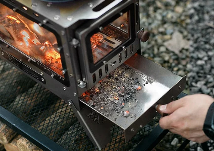 Ultralichte draagbare houtkachel van puur titanium voor BBQ-kamperen