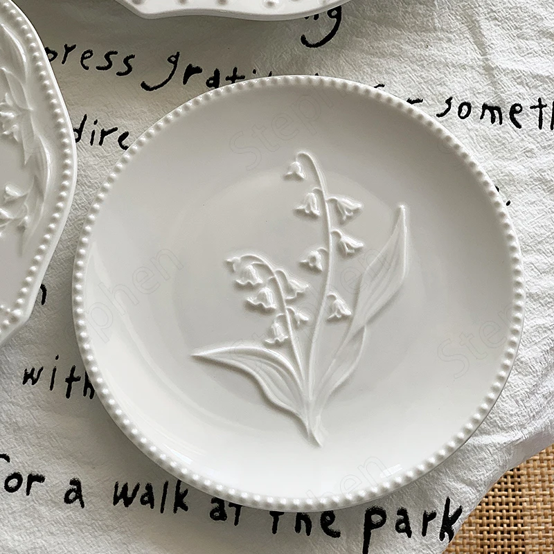 Relief Lily of The Valley Flower Ceramic Plate French Classic Relief Craft Cake Dessert Plate Afternoon Tea Bread Dish Tableware