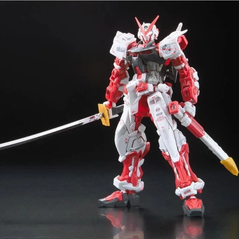 Bandai-Kit de modelo Gundam, figura de Anime RG 19 MBF-P02, marco rojo despertar, figura de acción, modelo de juguete de ensamblaje, adorno de modelo coleccionable