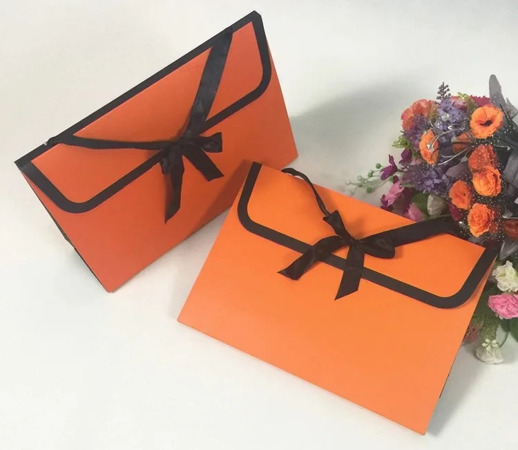 

200pcs Folding Gift Box Packaging Bag Silk Scarf Handkerchief Envelope Packaging Box UV Orange