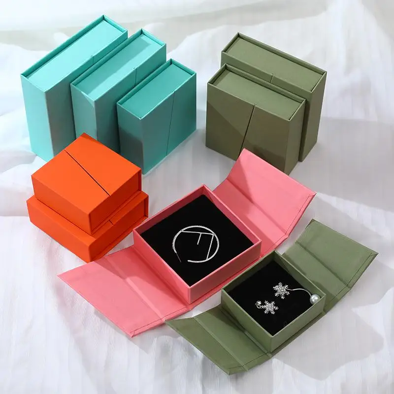 

Folio Flip Jewelry Packaging Box Earring Necklace Ring Jewelry Organizer Box Thick Kraft Paper Jewelry Box
