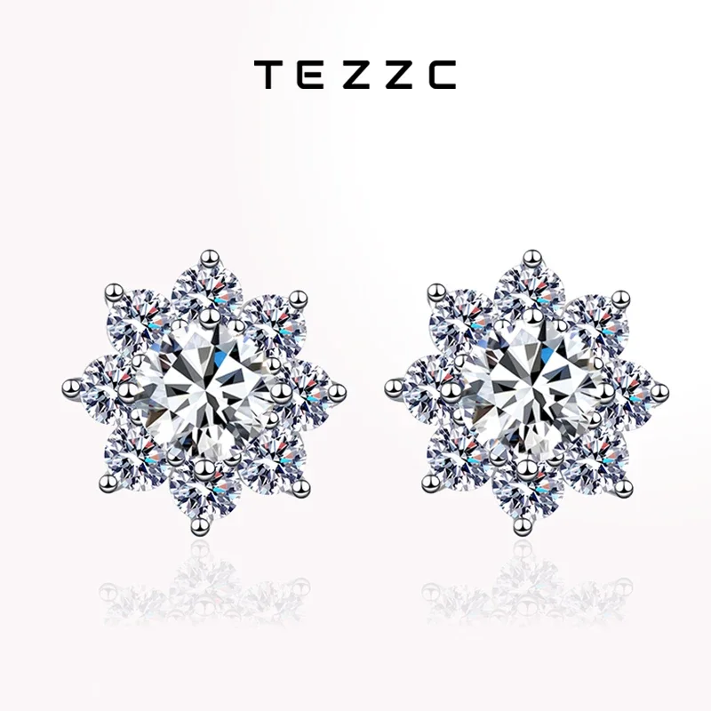 

Tezzc 0.5ct Moissanite Earrings 925 Silver with Rhodium Plated Flower Earring for Women Girlfriend Gift Diamond Test Passed