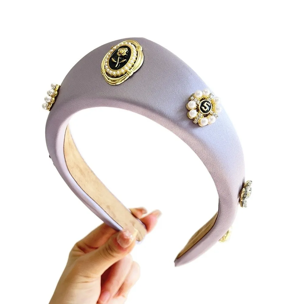 

New Velvet Women Headband Smooth European and American Hair Hoop British Retro Lady Headwear Leisure