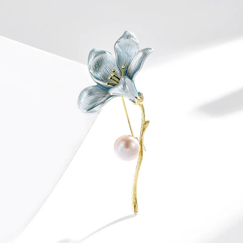 Chinese Style Elegant Freshwater Pearl Magnolia Brooch Lucky Auspicious Blessing Chic Pin For Women Daily Wear Coat Scarf Gift